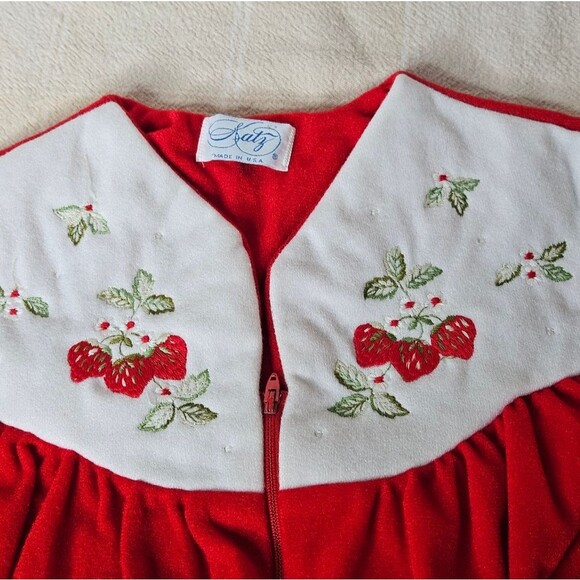 Katz Vintage 70's Embroidered Strawberries Christmas Red Zip Front Robe Size XL - Picture 2 of 12